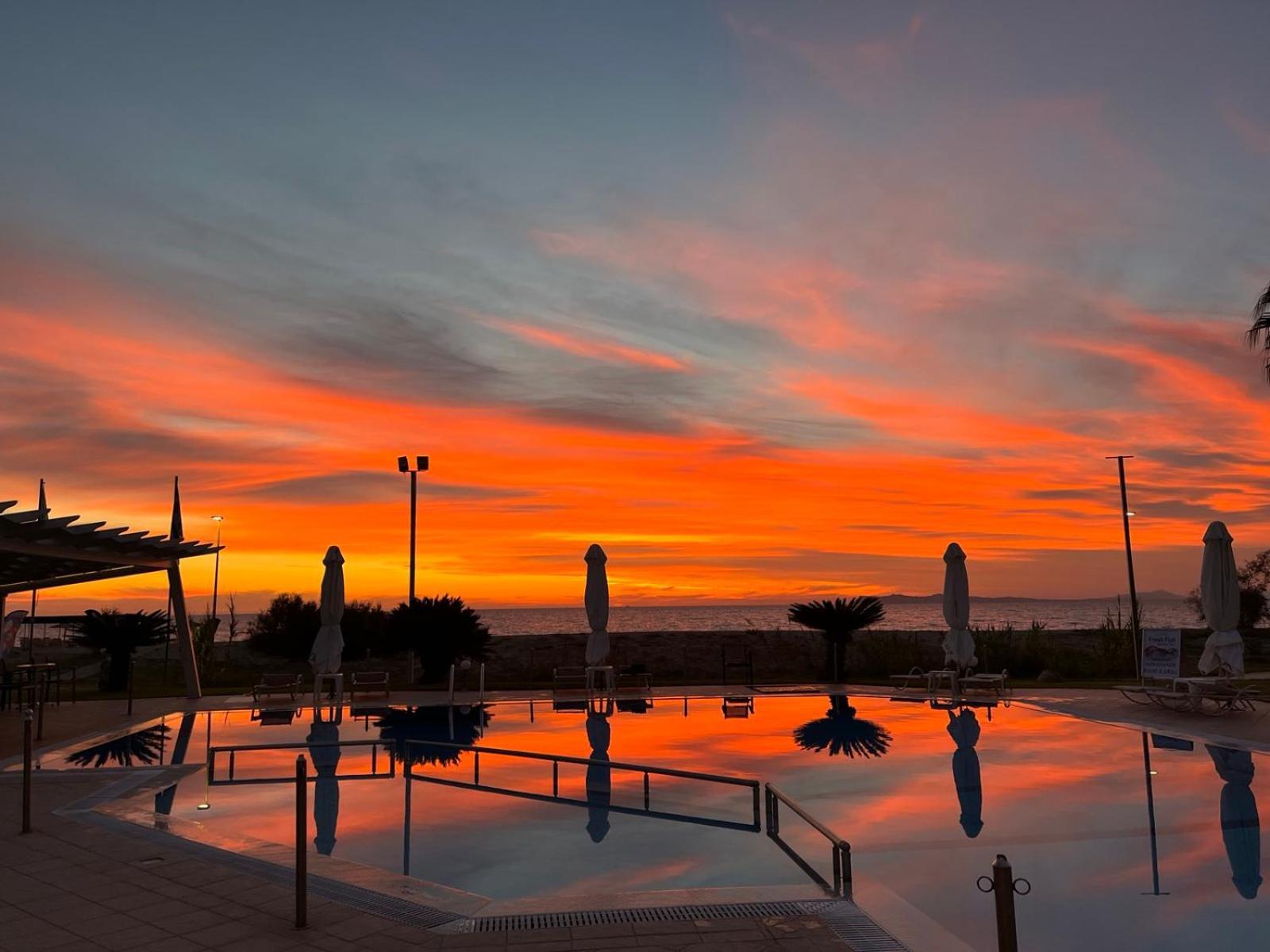 Coralli Hotel Pérdika Eksteriør bilde
