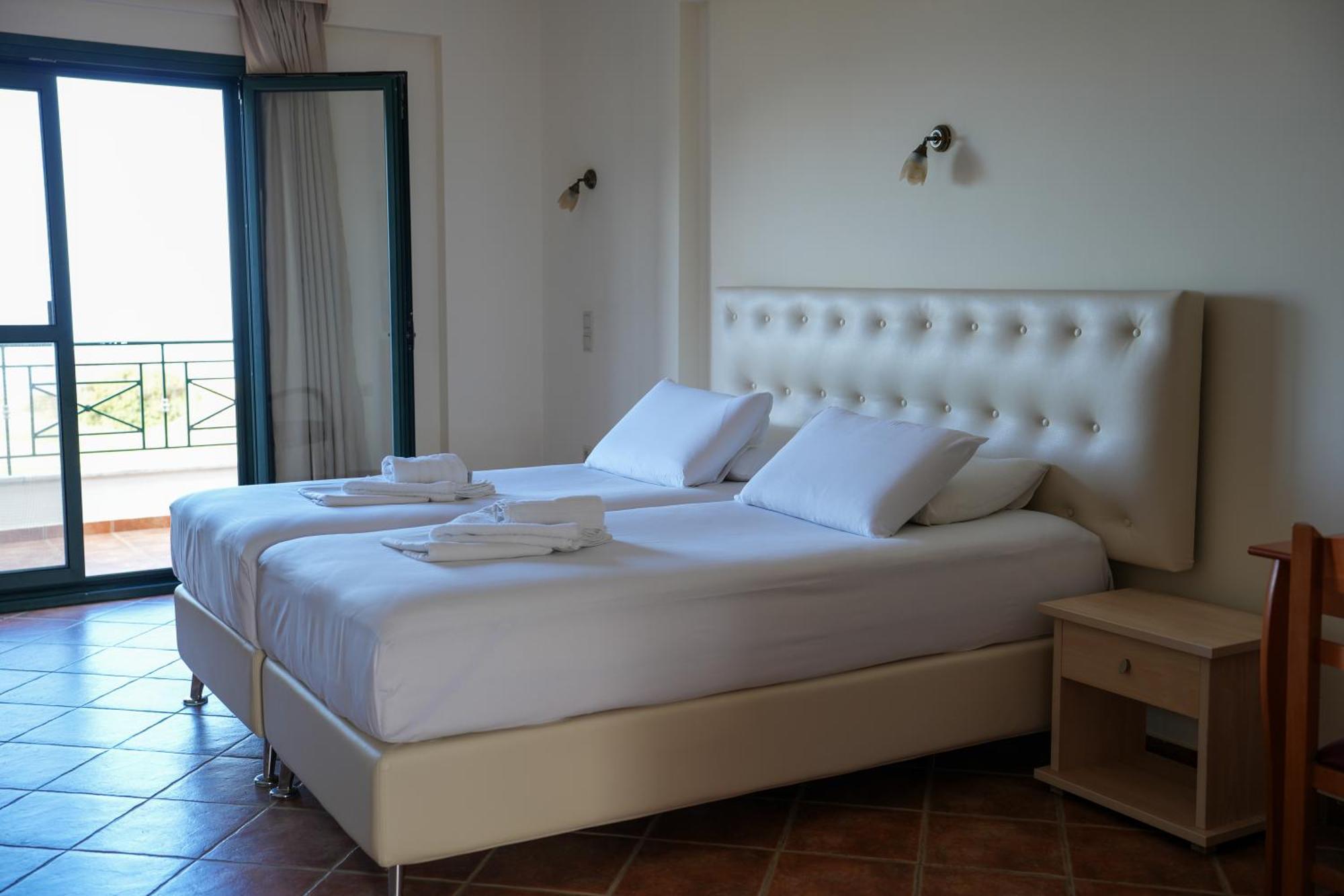 Coralli Hotel Pérdika Eksteriør bilde