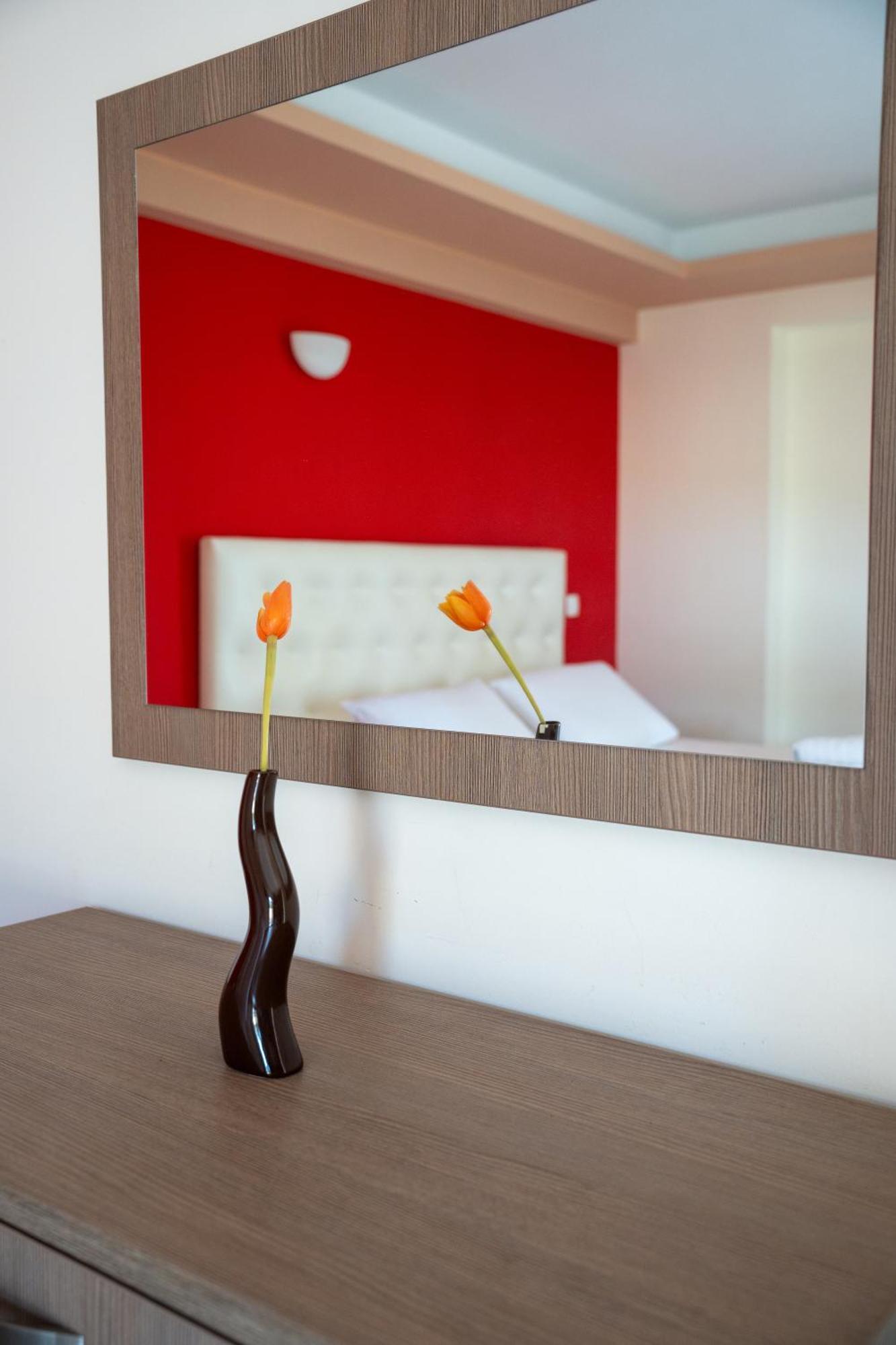 Coralli Hotel Pérdika Eksteriør bilde